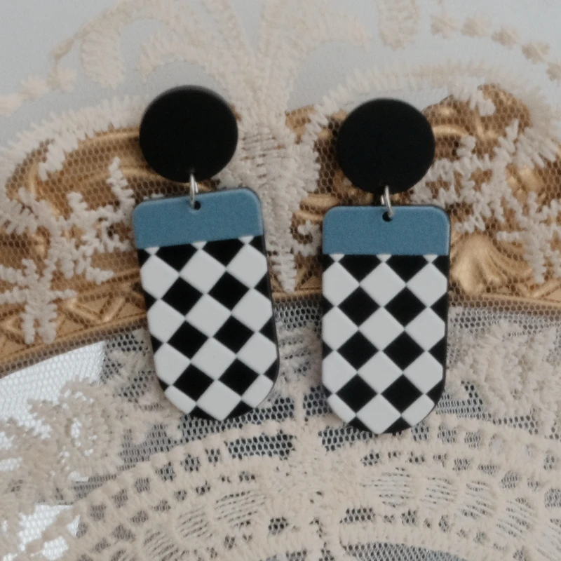 Colorful Plaid Drop Earrings Korean Style Geometric Retro Punk Cool Earrings Acrylic Heart Round Square Earrings Women Jewelry
Colorful Plaid Drop Earrings Korean Style Geometric Retro Punk Cool Earrings Acrylic Heart Round Square Earrings Women Jewelry