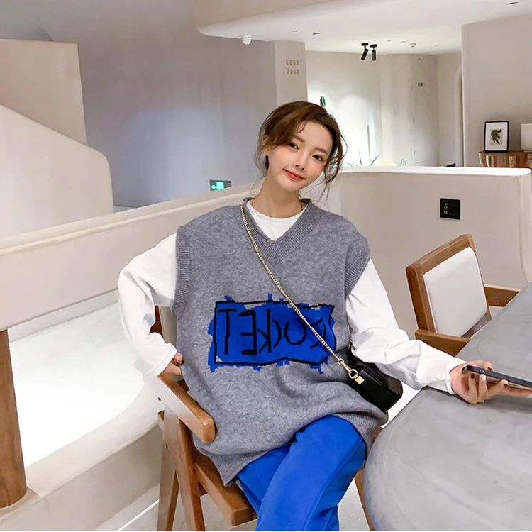 Women 2021 Spring Autumn New Korean Style Knitted Clothing Sleeveless Letter Sweater Vest Loose Oversize Outerwear Waistcoat Top
Women 2021 Spring Autumn New Korean Style Knitted Clothing Sleeveless Letter Sweater Vest Loose Oversize Outerwear Waistcoat Top