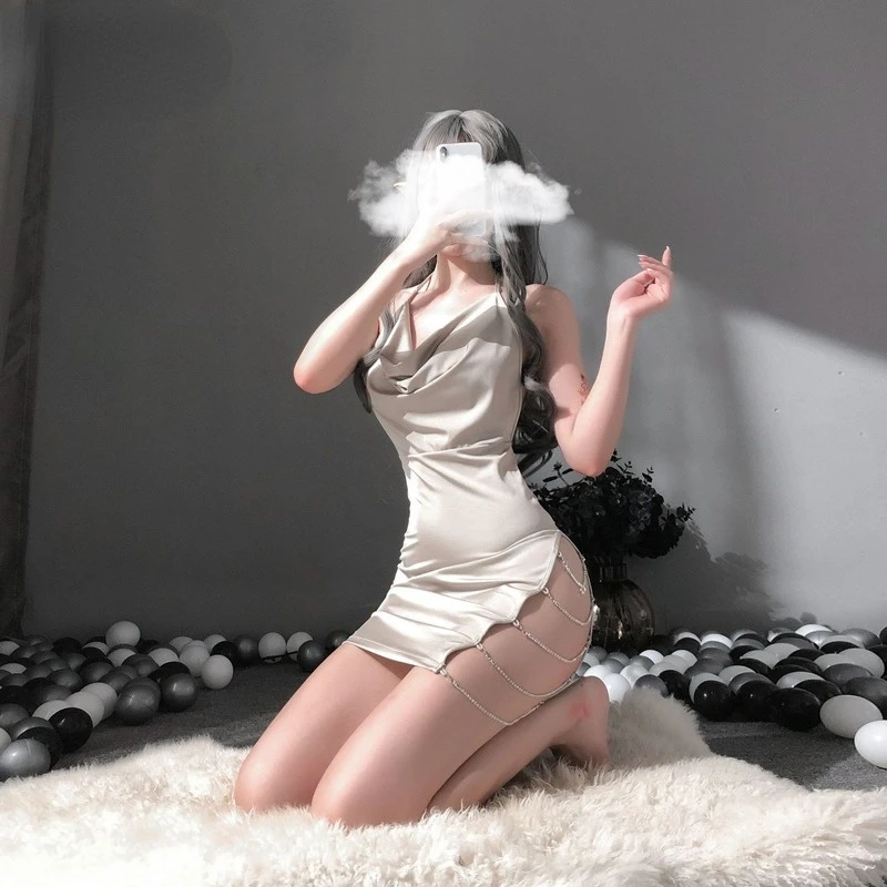 New Product Satin Chiffon Suspender Nightdress Side Aluminum Chain Split Halter Back Home Nightclub Cute Girl 
New Product Satin Chiffon Suspender Nightdress Side Aluminum Chain Split Halter Back Home Nightclub Cute Girl
