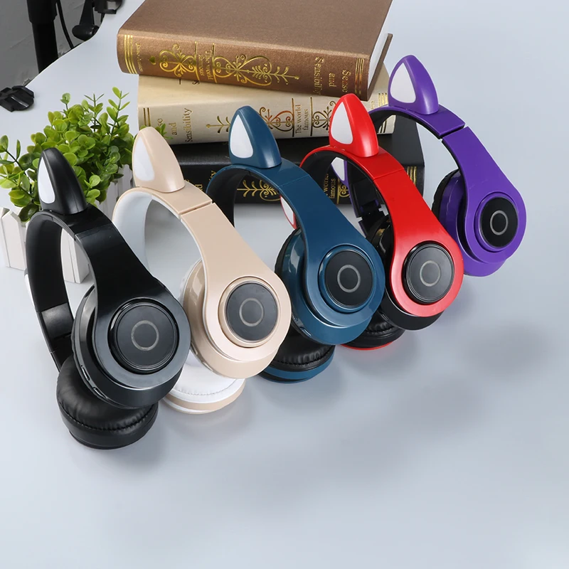 Wireless Bluetooth Headphones Foldable Earphones with LED Lights Cat Ears Headphone with Microphone TF Card Stereo Headset
Wireless Bluetooth Headphones Foldable Earphones with LED Lights Cat Ears Headphone with Microphone TF Card Stereo Headset
