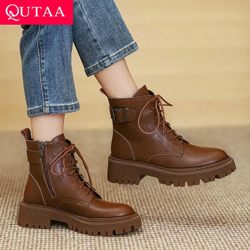 QUTAA 2022 Platform Round Toe Ankle Boots Autumn Winter Lace Up Casual Short Boots Square Med Heel Women Shoes Size 34-39
QUTAA 2022 Platform Round Toe Ankle Boots Autumn Winter Lace Up Casual Short Boots Square Med Heel Women Shoes Size 34-39