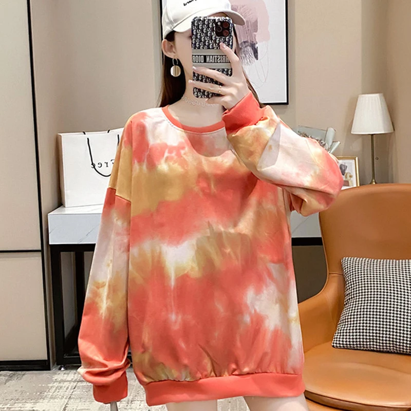 2020 Autumn Fashion Tie Dye Printing T Shirt New O Neck Loose Long Sleeve Tops Female Korean Version Pullover Casual Tees
2020 Autumn Fashion Tie Dye Printing T Shirt New O Neck Loose Long Sleeve Tops Female Korean Version Pullover Casual Tees