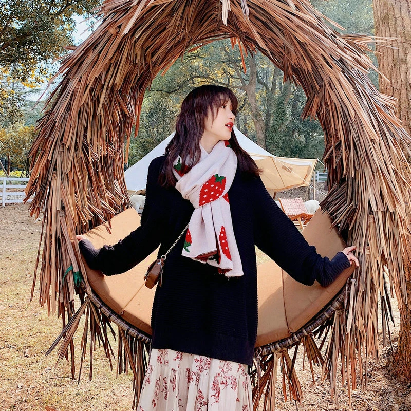 Winter Knitted Scarf Women Thick Warm Shawls Wraps Lady Solid Scarves Fashion Blanket 2021New Cute Strawberry Children's Scarf 
Winter Knitted Scarf Women Thick Warm Shawls Wraps Lady Solid Scarves Fashion Blanket 2021New Cute Strawberry Children's Scarf