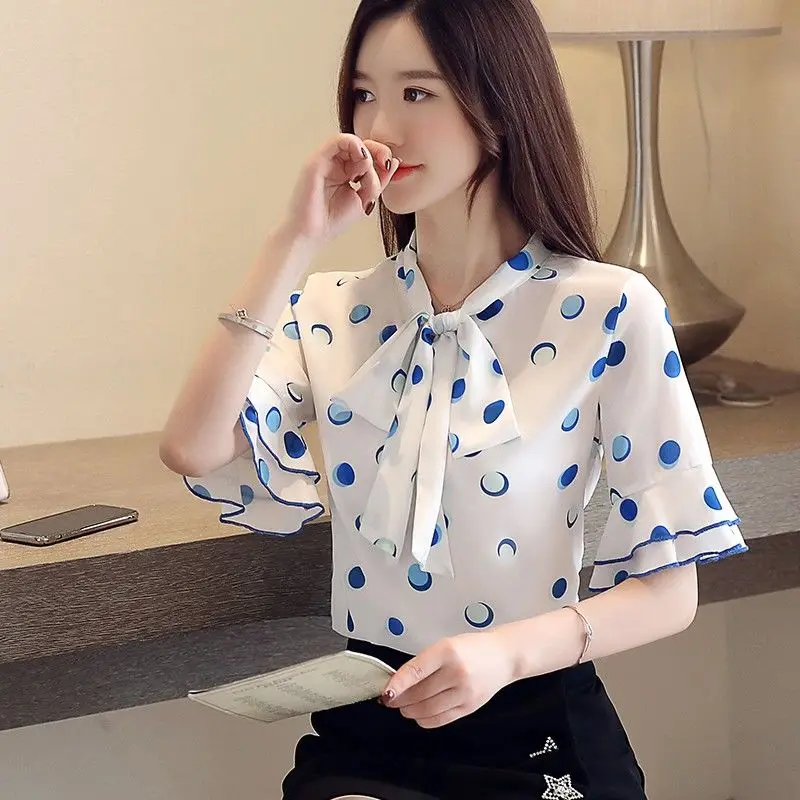 Sweet Shirt Summer Polka Dot Half Sleeve Top Women's Wear Korean Lotus Leaf Baby Collar Chiffon B056
Sweet Shirt Summer Polka Dot Half Sleeve Top Women's Wear Korean Lotus Leaf Baby Collar Chiffon B056