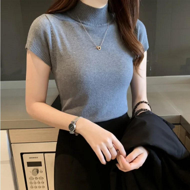 Half-High Collar Solid Color One Size Bottoming Shirt With Knitting Slim Fit And Thin Short Pullover Women's Top With Outer Wear
Half-High Collar Solid Color One Size Bottoming Shirt With Knitting Slim Fit And Thin Short Pullover Women's Top With Outer Wear