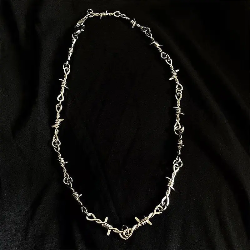 INS small retro thorns necklace Mangoin latch chain Tongjings chain hip hip-hoped men and women Cool Peer metal
INS small retro thorns necklace Mangoin latch chain Tongjings chain hip hip-hoped men and women Cool Peer metal