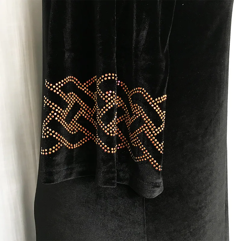 Elegant Velvet Muslim Dress Women Diamonds Vintage Maxi Dress Spring Jubah Long Robe Abaya Dresses Islamic Clothing Elbise Black
Elegant Velvet Muslim Dress Women Diamonds Vintage Maxi Dress Spring Jubah Long Robe Abaya Dresses Islamic Clothing Elbise Black
