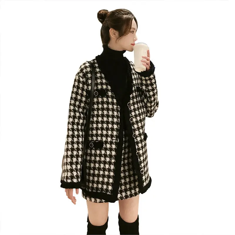 Woolen suit women's 2020 autumn and winter New Korean fashion small fragrance thousand bird grid woolen coat hip skirt suit
Woolen suit women's 2020 autumn and winter New Korean fashion small fragrance thousand bird grid woolen coat hip skirt suit