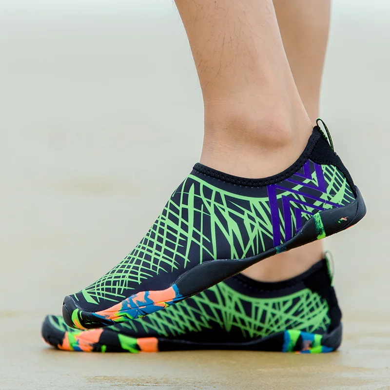 Water shoes swimming shoes lovers swimming shoes beach surfing non-slip wear-resistant diving wading shoes
Water shoes swimming shoes lovers swimming shoes beach surfing non-slip wear-resistant diving wading shoes