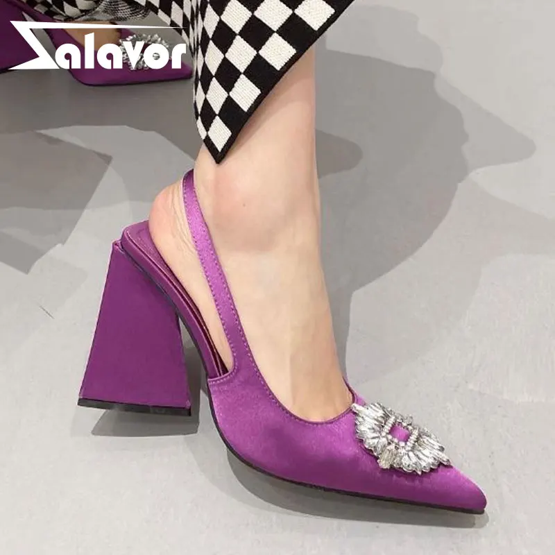 Zalavor New Ins Women'S Sandals Pointed Toe Diamond Spring Women Shoe Fashion Strange Heels Female Footwear Size 35-41
Zalavor New Ins Women'S Sandals Pointed Toe Diamond Spring Women Shoe Fashion Strange Heels Female Footwear Size 35-41