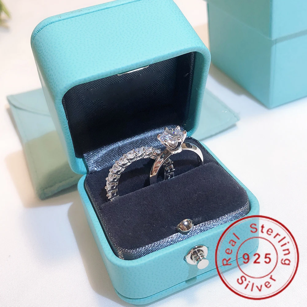Solitaire 1ct Diamond Ring sets Real 925 sterling silver Jewelry Engagement Wedding band Rings for Women Bridal Party accessory
Solitaire 1ct Diamond Ring sets Real 925 sterling silver Jewelry Engagement Wedding band Rings for Women Bridal Party accessory