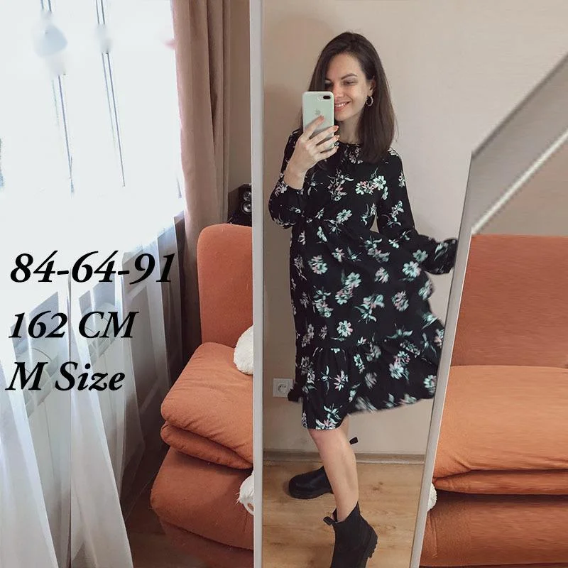 Ladies Light Luxury Ladies Temperament Floral Chiffon Dress With High-end Retro Hepburn Style Bottoming Black Dress
Ladies Light Luxury Ladies Temperament Floral Chiffon Dress With High-end Retro Hepburn Style Bottoming Black Dress