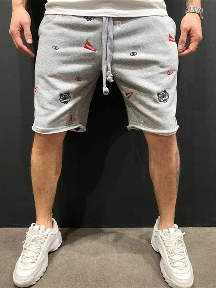 Trends Brand Shorts Male Beggar Shorts Embroidered Fashion 5 Piont Pants Summer Outdoor Sport Casual Street Hip Hop Short Pants
Trends Brand Shorts Male Beggar Shorts Embroidered Fashion 5 Piont Pants Summer Outdoor Sport Casual Street Hip Hop Short Pants