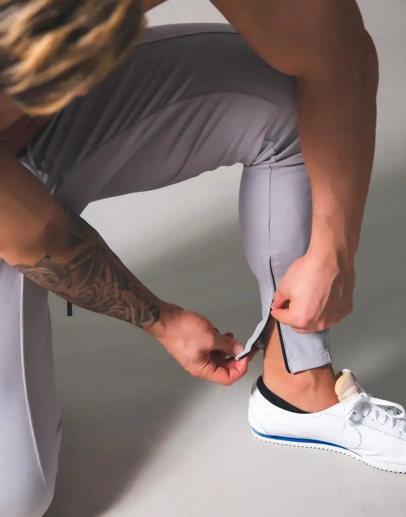 2020 Gym sweat pants men brand printing jogging sports pants new men's Running cotton slim fitness bodybuilding training pants
2020 Gym sweat pants men brand printing jogging sports pants new men's Running cotton slim fitness bodybuilding training pants