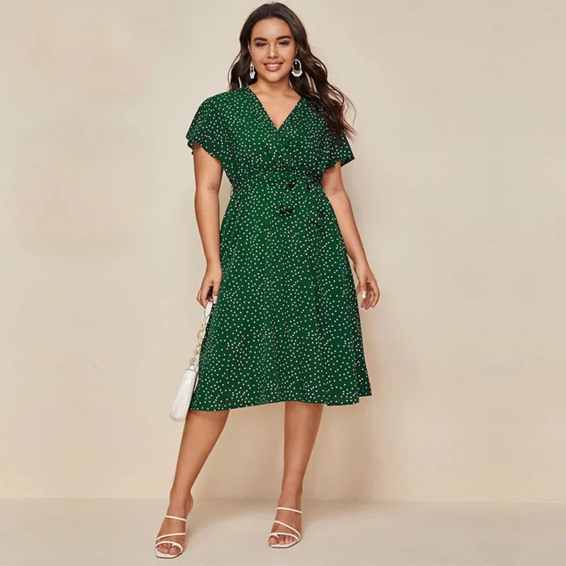 Green Summer Plus Size Dresses Women 2021 Black Casual Dot Printed Sexy Female Midi Dress V-Neck Short Sleeve Streetwear New 4XL
Green Summer Plus Size Dresses Women 2021 Black Casual Dot Printed Sexy Female Midi Dress V-Neck Short Sleeve Streetwear New 4XL