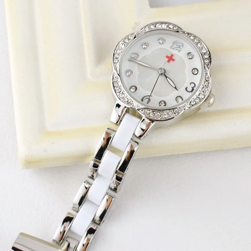 Jewelled Nurse Pocket floral shape Watch Quartz Doctor Watch Luminous Brooch Pendants Medical Watch Vintage Clock Hospital Gift
Jewelled Nurse Pocket floral shape Watch Quartz Doctor Watch Luminous Brooch Pendants Medical Watch Vintage Clock Hospital Gift