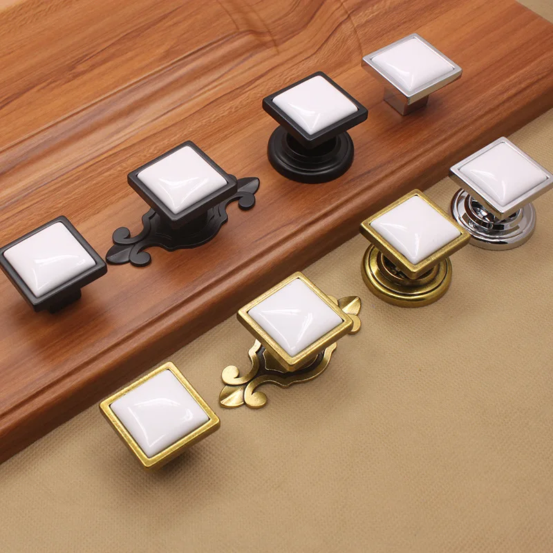 Cabinet Handles Zinc Alloy Gold Furniture Handles for Cabinets and Desk Drawers Door Knobs Wall Hanging Hooks Kitchen Cupboard
Cabinet Handles Zinc Alloy Gold Furniture Handles for Cabinets and Desk Drawers Door Knobs Wall Hanging Hooks Kitchen Cupboard