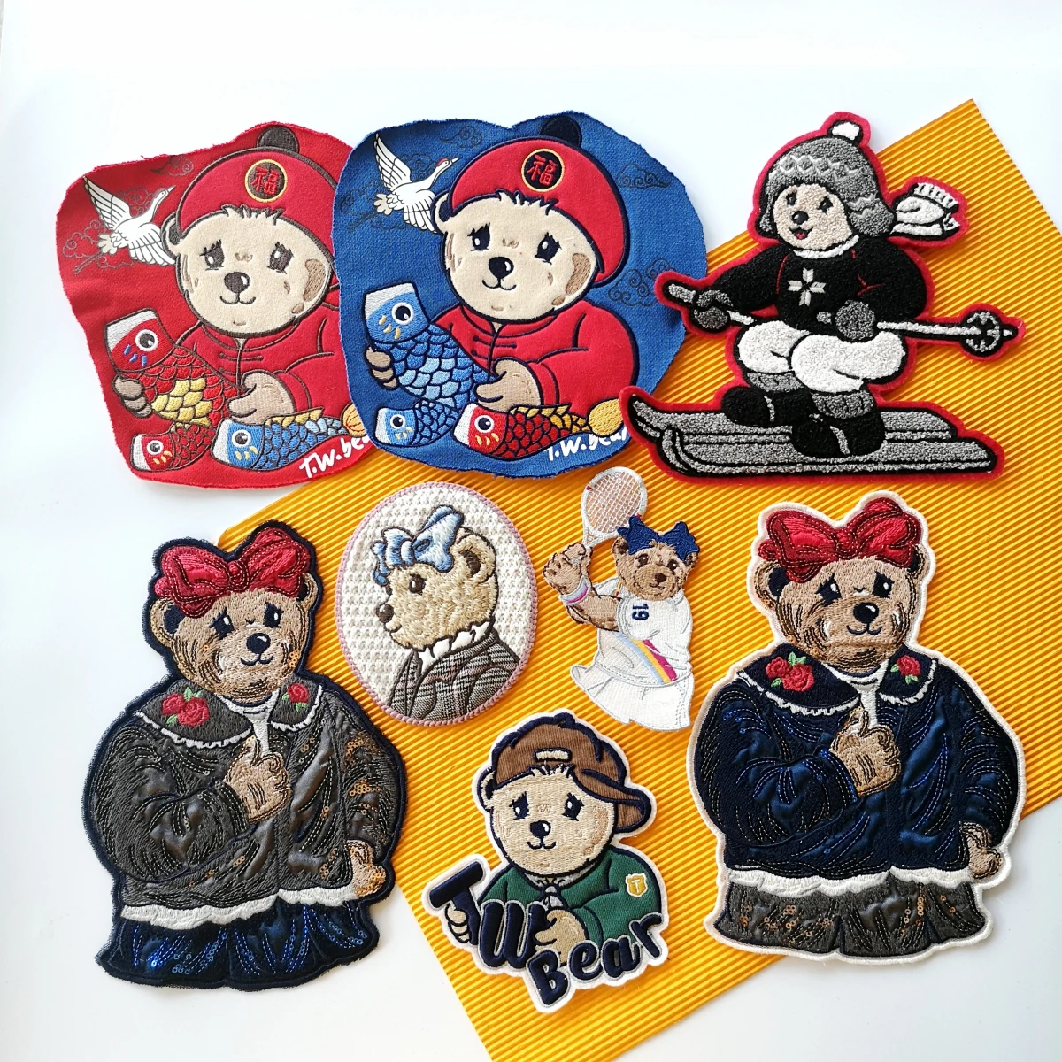 embroidery big bear patch,embroidered animal cartoon patches for bag bears badges panda appliques A218311
embroidery big bear patch,embroidered animal cartoon patches for bag bears badges panda appliques A218311
