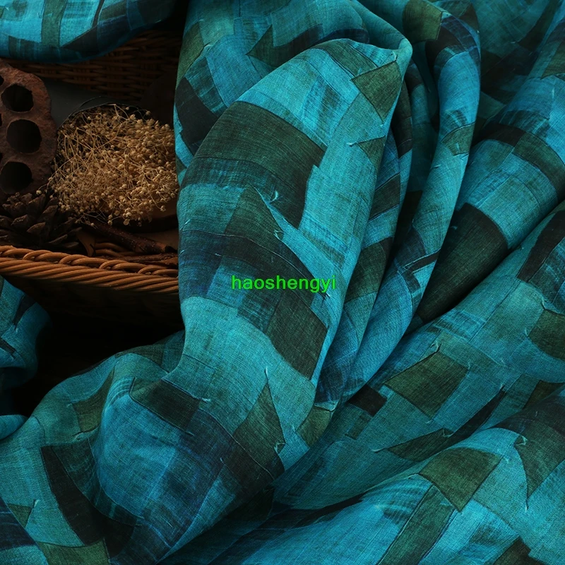 High-quality blue dyed style original printing high-end fabric, retro art style handmade ramie cheongsam fabric
High-quality blue dyed style original printing high-end fabric, retro art style handmade ramie cheongsam fabric