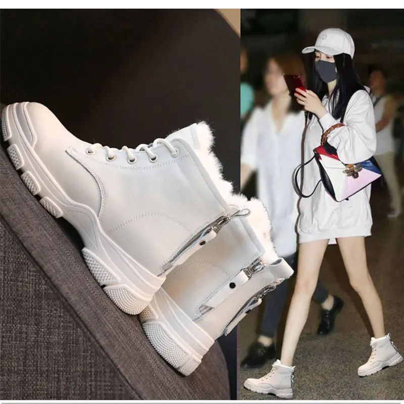 Martin Boots Women's New Winter Fashion Snow Boots Plush Cotton Shoes Thickened Warm Soft Soled Boots
Martin Boots Women's New Winter Fashion Snow Boots Plush Cotton Shoes Thickened Warm Soft Soled Boots