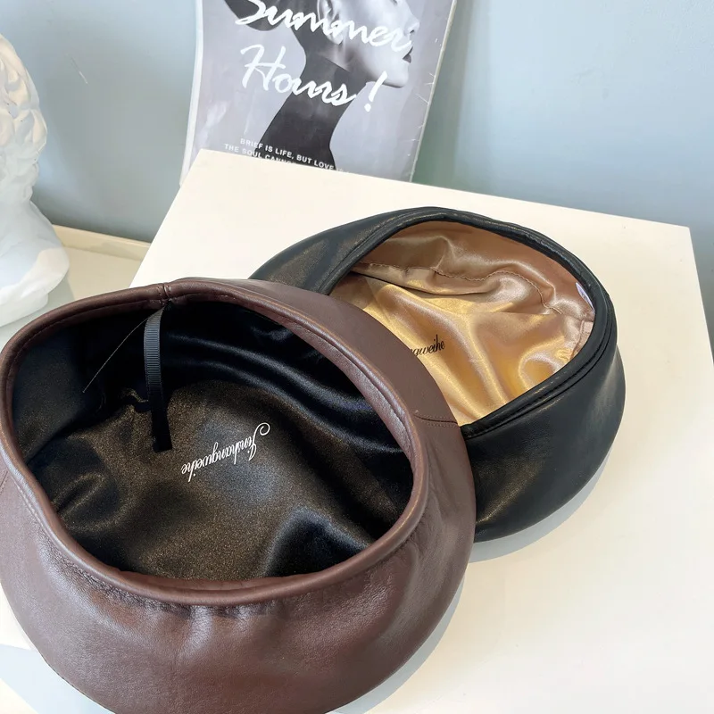 202201-2508938-xiyuan new spring faux leather inside Soft acetate fabric street beret hat men women Leisure painter hat
202201-2508938-xiyuan new spring faux leather inside Soft acetate fabric street beret hat men women Leisure painter hat