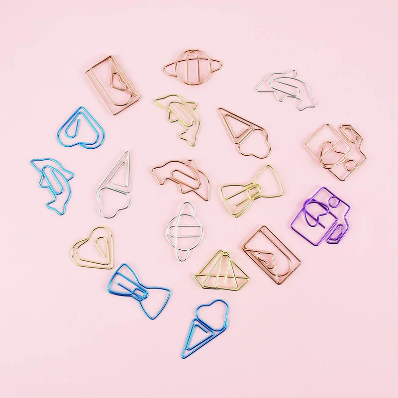10pcs/pack Cute Heart Ice Cream Metal Bookmark Paper Clip Hollow Bookmark Memo Clip for Kawaii Stationery School Office Supplies
10pcs/pack Cute Heart Ice Cream Metal Bookmark Paper Clip Hollow Bookmark Memo Clip for Kawaii Stationery School Office Supplies