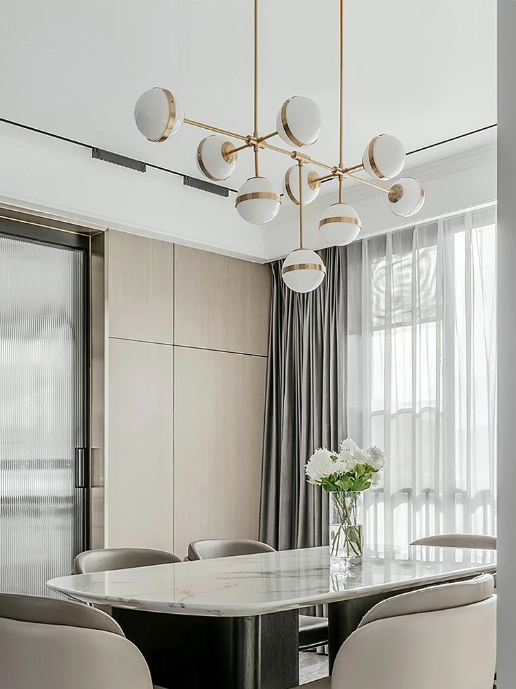 Современная Минималистичная дизайнерская Бытовая молекулярная Волшебная стеклянная люстра для спальни, лампы для гостиной
Современная Минималистичная дизайнерская Бытовая молекулярная Волшебная стеклянная люстра для спальни, лампы для гостиной