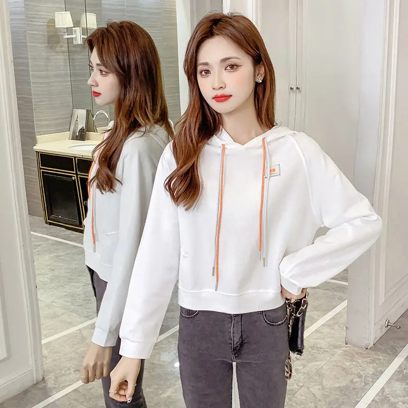 Autumn 2021 new Korean style loose short hoodie women's fashion top trend hoodie women women hoodies 
Autumn 2021 new Korean style loose short hoodie women's fashion top trend hoodie women women hoodies