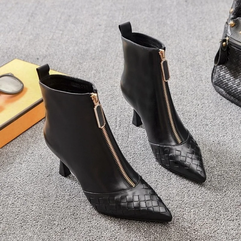 FHANCHU Women High Heeled Short Boots,2021 NEW Weaved Pointed toe Winter Shoes,Ankle Botas,Front Zip,BLACK,Dropshipping
FHANCHU Women High Heeled Short Boots,2021 NEW Weaved Pointed toe Winter Shoes,Ankle Botas,Front Zip,BLACK,Dropshipping