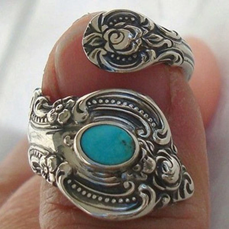 Bohemian Style Exquisite Simple Turquoises Ring Retro Style Creative Rose Pattern Ring Ladies Jewelry Party Accessories Gift
Bohemian Style Exquisite Simple Turquoises Ring Retro Style Creative Rose Pattern Ring Ladies Jewelry Party Accessories Gift