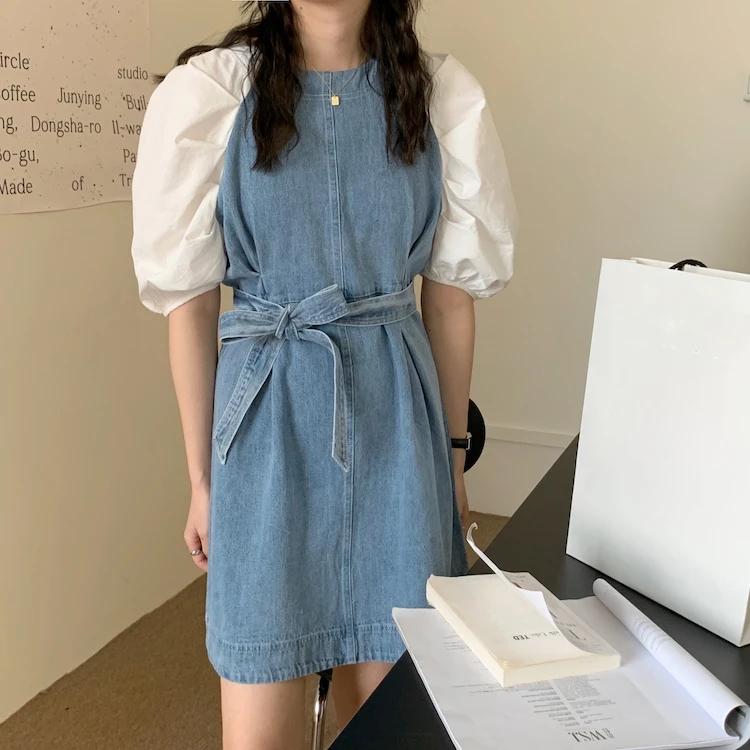 New 2021 Women Summer Dresses High Waist Patchwork Denim Puff Sleeve Korean Vintage Lace up Sweet Lady Dresses Dropshipping
New 2021 Women Summer Dresses High Waist Patchwork Denim Puff Sleeve Korean Vintage Lace up Sweet Lady Dresses Dropshipping