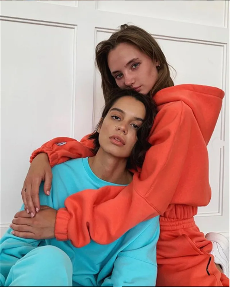 Donsignet Fashion Women's Suit Knitted Casual Hooded Collar Pullover Long Trousers Sports Two-piece Suit women
Donsignet Fashion Women's Suit Knitted Casual Hooded Collar Pullover Long Trousers Sports Two-piece Suit women