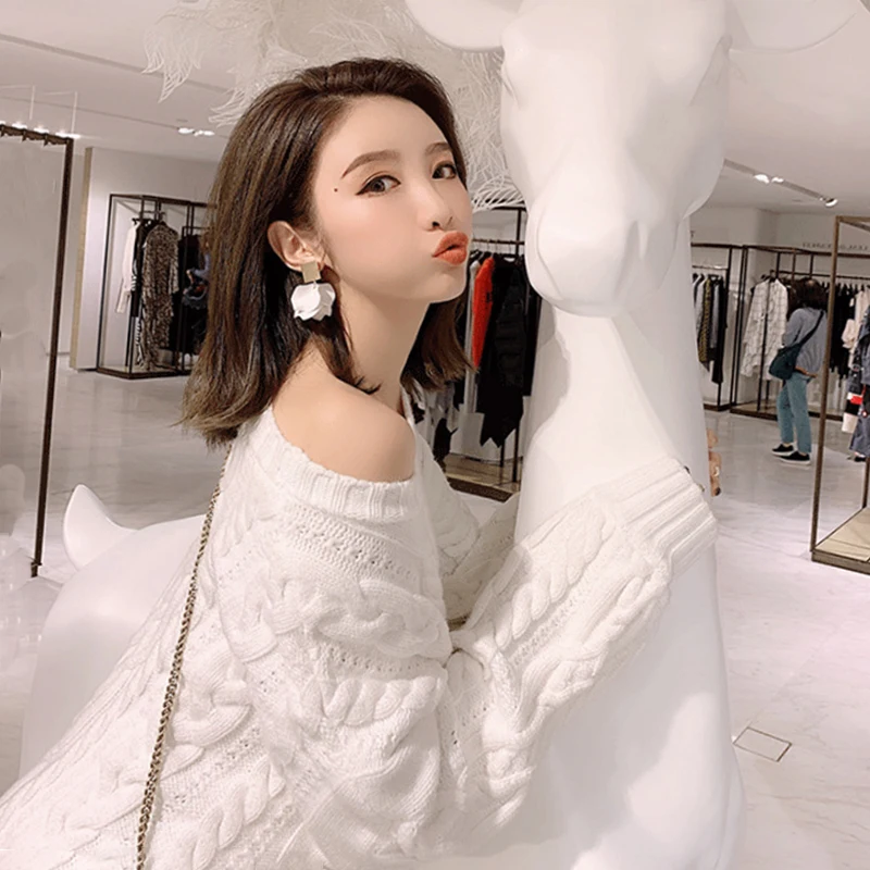 thickened sweater women's loose wear Slouchy wind show thin medium length front short back long tassel knitted dress
thickened sweater women's loose wear Slouchy wind show thin medium length front short back long tassel knitted dress