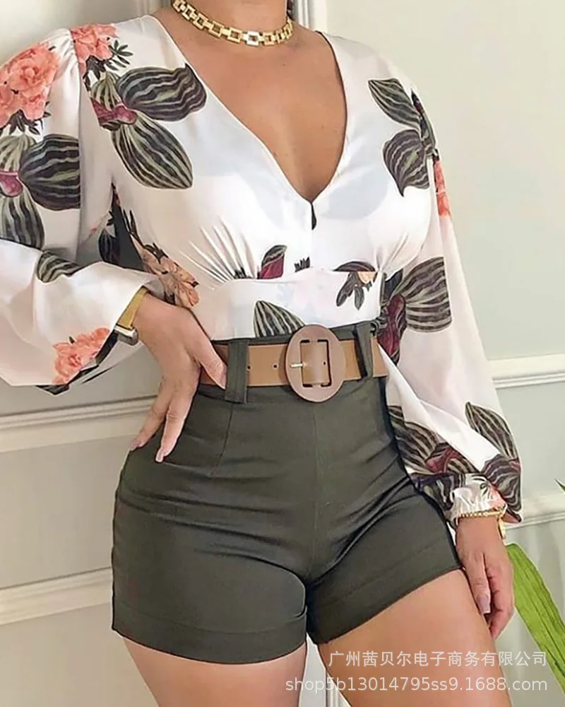Hot Sale Sexy V-neck Print Women's Short Pants Set Fashion Elegant Office Ladies Long Sleeve Loose Wear Female Casual Suits 
Hot Sale Sexy V-neck Print Women's Short Pants Set Fashion Elegant Office Ladies Long Sleeve Loose Wear Female Casual Suits