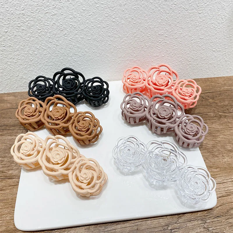 Creative Hollow Out Flower Rose Hair Claw Temperament Women Elegant Flower Hair Clip Hairwear Fashion Lady Hair Accessory
Creative Hollow Out Flower Rose Hair Claw Temperament Women Elegant Flower Hair Clip Hairwear Fashion Lady Hair Accessory
