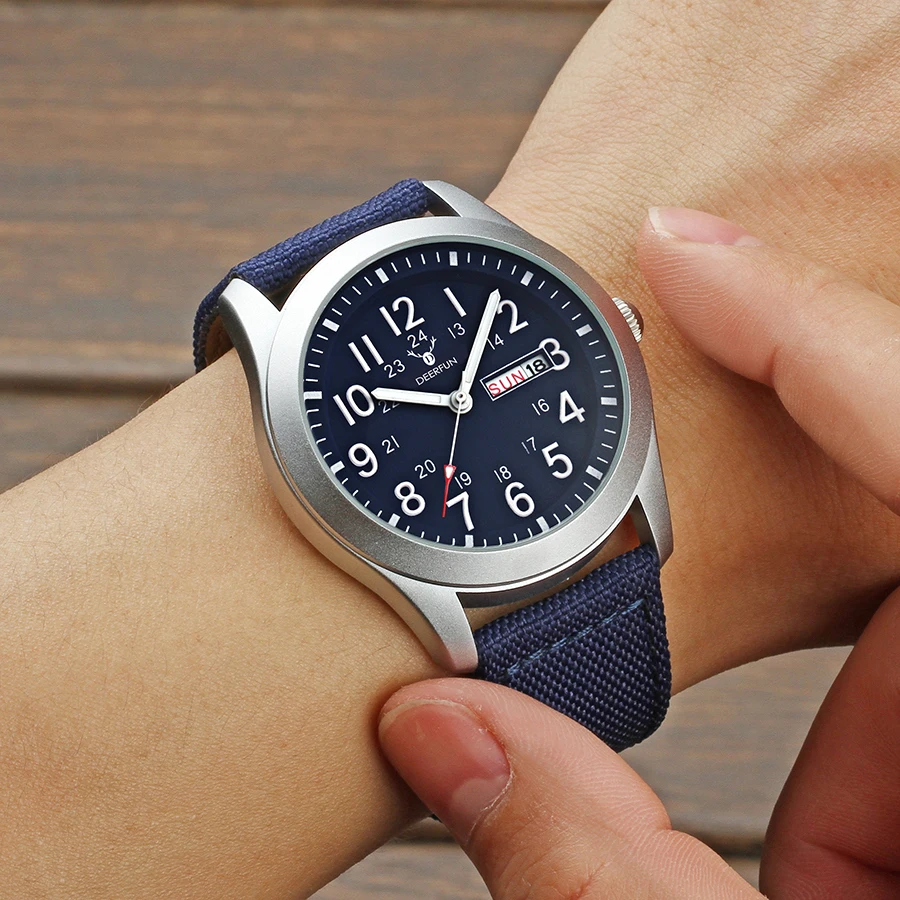 Sports Watches Men Luxury Brand Army Military Men Watches Clock Male Quartz Watch Relogio Masculino horloges mannen saat
Sports Watches Men Luxury Brand Army Military Men Watches Clock Male Quartz Watch Relogio Masculino horloges mannen saat