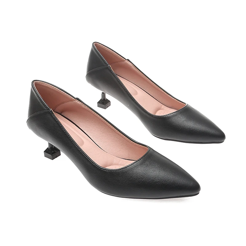 Work Shoes Women's Black Professional Etiquette High-heeled Shoes Thin Heel Tip Formal Dress Middle Heel Stewardess Shoes 
Work Shoes Women's Black Professional Etiquette High-heeled Shoes Thin Heel Tip Formal Dress Middle Heel Stewardess Shoes