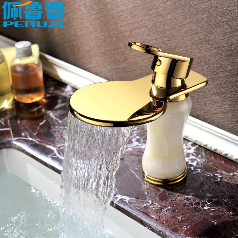 Peruzzi brass falls natural jade water tap cold European antique table face basin bibcock of gold
Peruzzi brass falls natural jade water tap cold European antique table face basin bibcock of gold