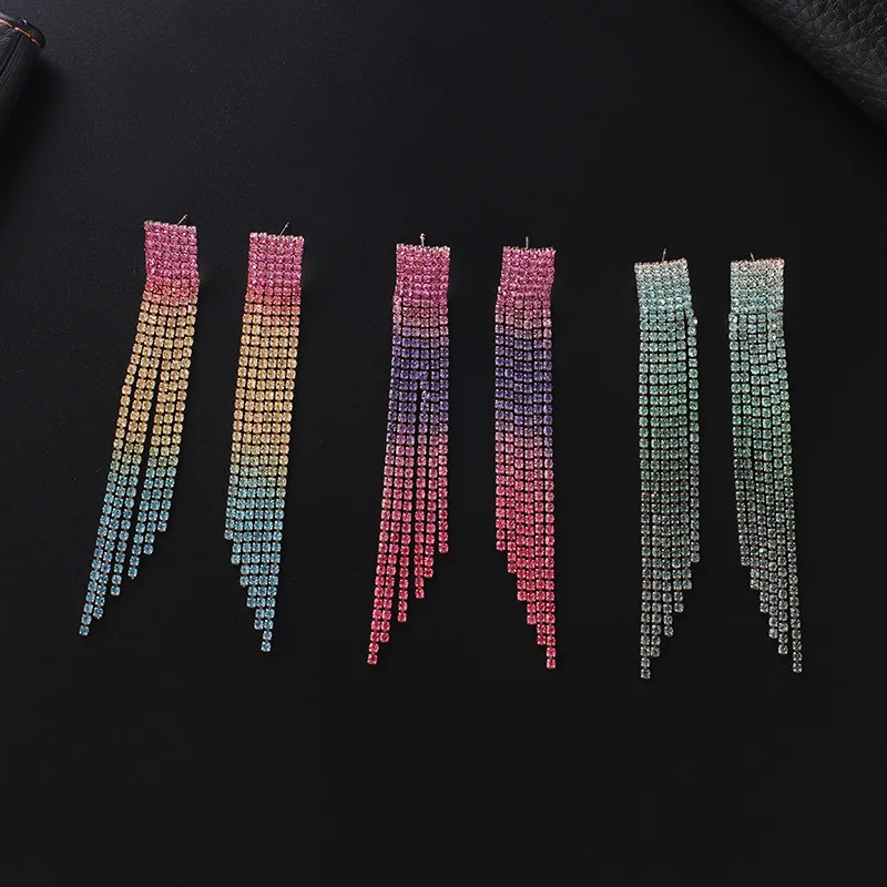 KunJoe New Design Gradient Color Rhinestone Long Tassel Wedding Earring for Women Vintage Drop Earrings Bride Jewelry Party Gift
KunJoe New Design Gradient Color Rhinestone Long Tassel Wedding Earring for Women Vintage Drop Earrings Bride Jewelry Party Gift