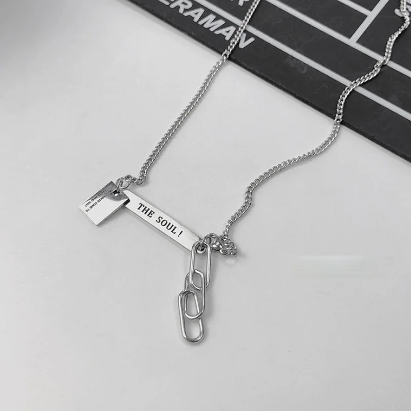 VSnow Simple Square Geometric Letter Pendant Necklace for Women Hollow Stainless Steel Chunky Chunky Asymmetry Necklace Jewelry
VSnow Simple Square Geometric Letter Pendant Necklace for Women Hollow Stainless Steel Chunky Chunky Asymmetry Necklace Jewelry