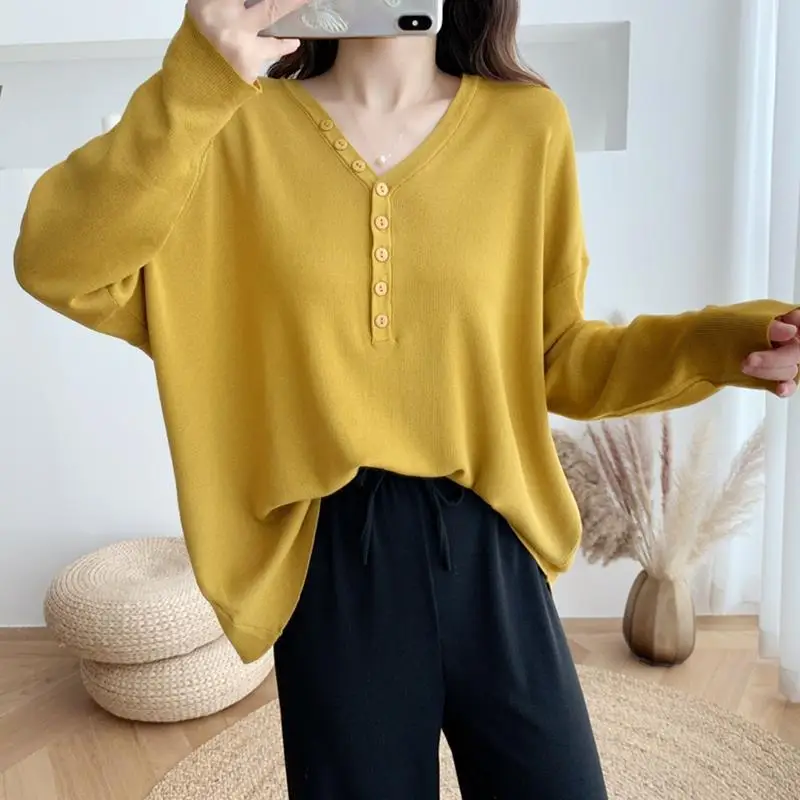 2020 Oversize loose knit bottomed top autumn winter lazy wind V-Neck Sweater blouse 11330
2020 Oversize loose knit bottomed top autumn winter lazy wind V-Neck Sweater blouse 11330