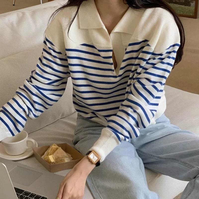 Spring new fresh foreign style chic personality strip short sweater pattern Pullover Long Sleeve Sweater Top Women's wear
Spring new fresh foreign style chic personality strip short sweater pattern Pullover Long Sleeve Sweater Top Women's wear