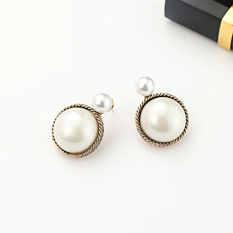 Origin Summer Bohemian Vintage Opals Circle Simulation Pearl Dangle Earring for Women Gold Color Metallic Earring Jewelry
Origin Summer Bohemian Vintage Opals Circle Simulation Pearl Dangle Earring for Women Gold Color Metallic Earring Jewelry