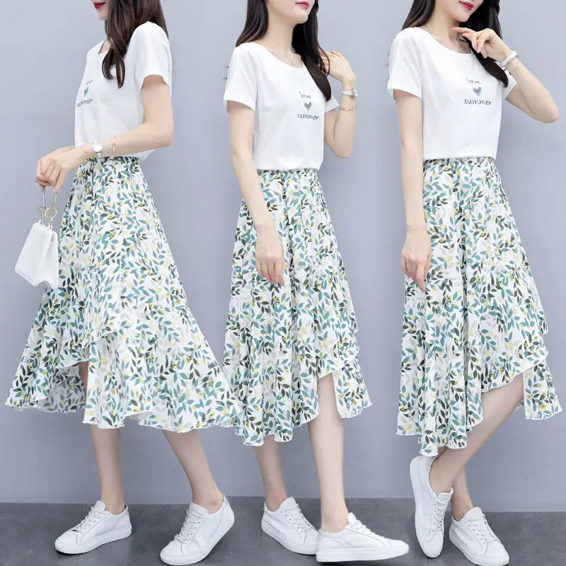 Pure Cotton White T-Shirt New Summer Young Fashion Sets For Women Slim Long Skirt Mid-Calf Leaf Print Skirts Feminine Two-Piece
Pure Cotton White T-Shirt New Summer Young Fashion Sets For Women Slim Long Skirt Mid-Calf Leaf Print Skirts Feminine Two-Piece