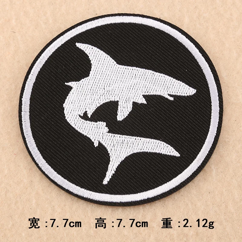 Computer Embroidered Patch Cloth Sticker Black and White Round Skull Badge High-End Clothing Accessories Patch Cute patches
Computer Embroidered Patch Cloth Sticker Black and White Round Skull Badge High-End Clothing Accessories Patch Cute patches
