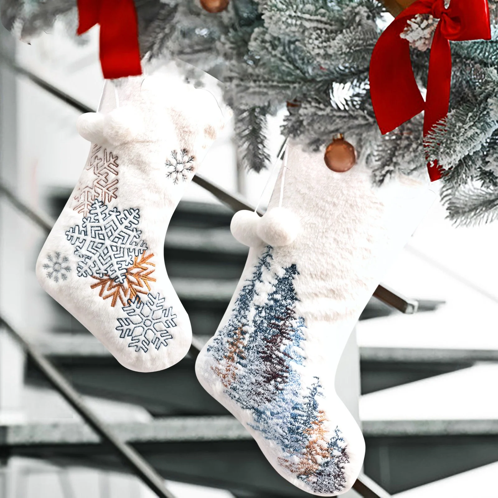 46cm Christmas Decoration Socks, Christmas Tree Pendants,Snowflake Embroidery Plush Cloth Socks,Large Size,Wool Balls,Gift Bags,
46cm Christmas Decoration Socks, Christmas Tree Pendants,Snowflake Embroidery Plush Cloth Socks,Large Size,Wool Balls,Gift Bags,