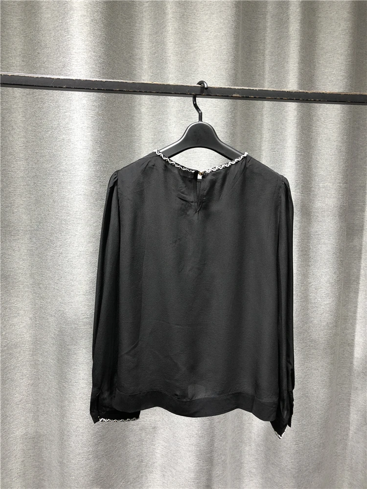 Tshirt Women Fashion Pure Silk Round Neck Long Sleeve Top Pullover 2021 New Style In Spring And Summer Beaded Neckline And Cuffs
Tshirt Women Fashion Pure Silk Round Neck Long Sleeve Top Pullover 2021 New Style In Spring And Summer Beaded Neckline And Cuffs