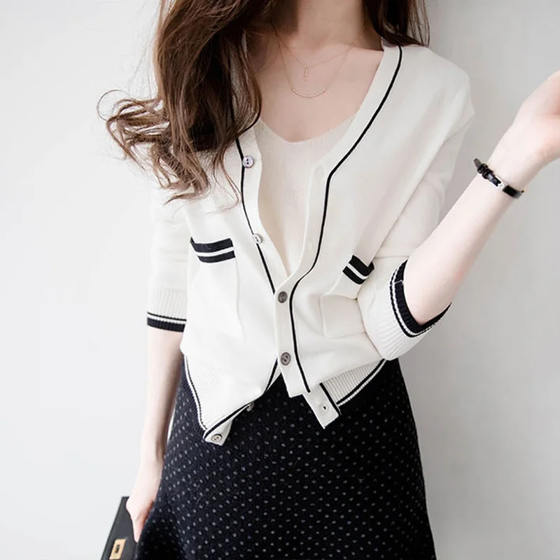 Свитер женский осенний трикотажный, теплый, однотонный
Свитер женский осенний трикотажный, теплый, однотонный