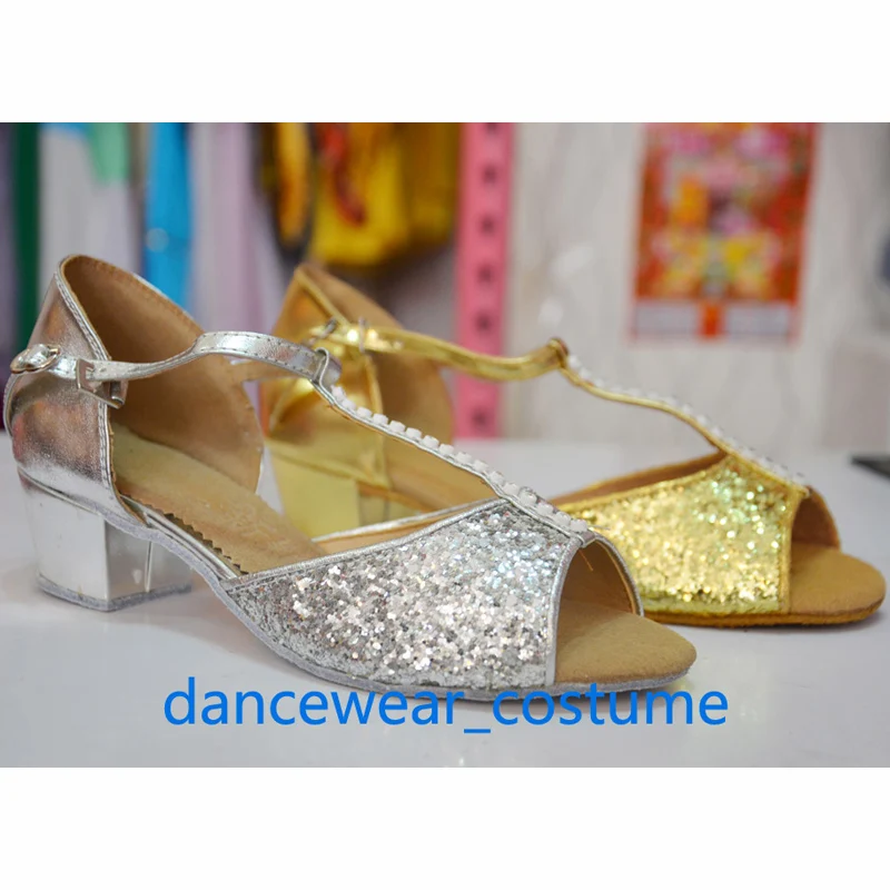 Girls Kids High Quality Glitter Party Ballroom Latin Tango Salsa Dance Shoes Professional Heels Sandals EU24-34 Free Shipping
Girls Kids High Quality Glitter Party Ballroom Latin Tango Salsa Dance Shoes Professional Heels Sandals EU24-34 Free Shipping
