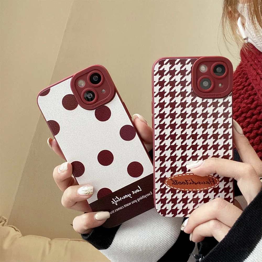 2022 Wine Red Wave Point Grid Mobile Phones Shell Case For Iphone 7 8 Plus X XS XR Max 11 12 13 Pro Soft Smartphone Back Cover
2022 Wine Red Wave Point Grid Mobile Phones Shell Case For Iphone 7 8 Plus X XS XR Max 11 12 13 Pro Soft Smartphone Back Cover
